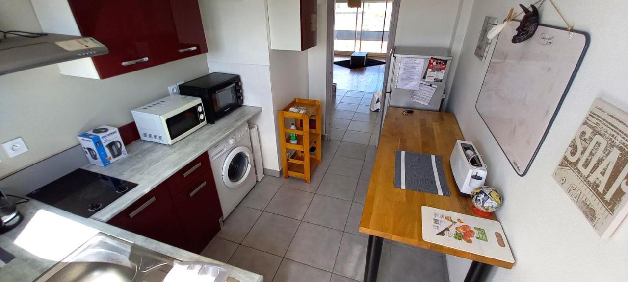 La Dolce Vita -T2 52M2- Dernier Etage- Terrasse-Parking-Wifi Fibre Apartment Tarbes Exterior photo