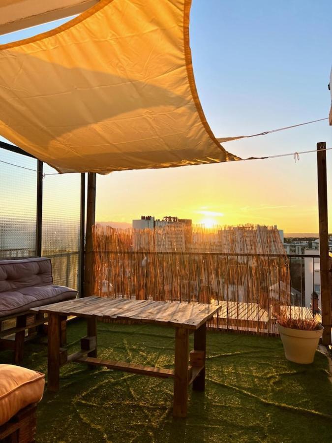 La Dolce Vita -T2 52M2- Dernier Etage- Terrasse-Parking-Wifi Fibre Apartment Tarbes Exterior photo