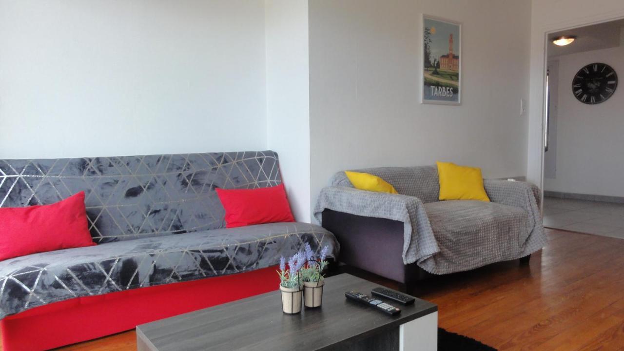 La Dolce Vita -T2 52M2- Dernier Etage- Terrasse-Parking-Wifi Fibre Apartment Tarbes Exterior photo