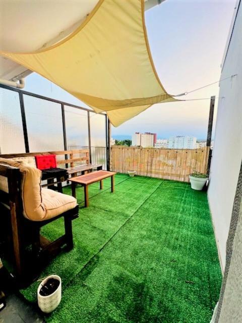 La Dolce Vita -T2 52M2- Dernier Etage- Terrasse-Parking-Wifi Fibre Apartment Tarbes Exterior photo